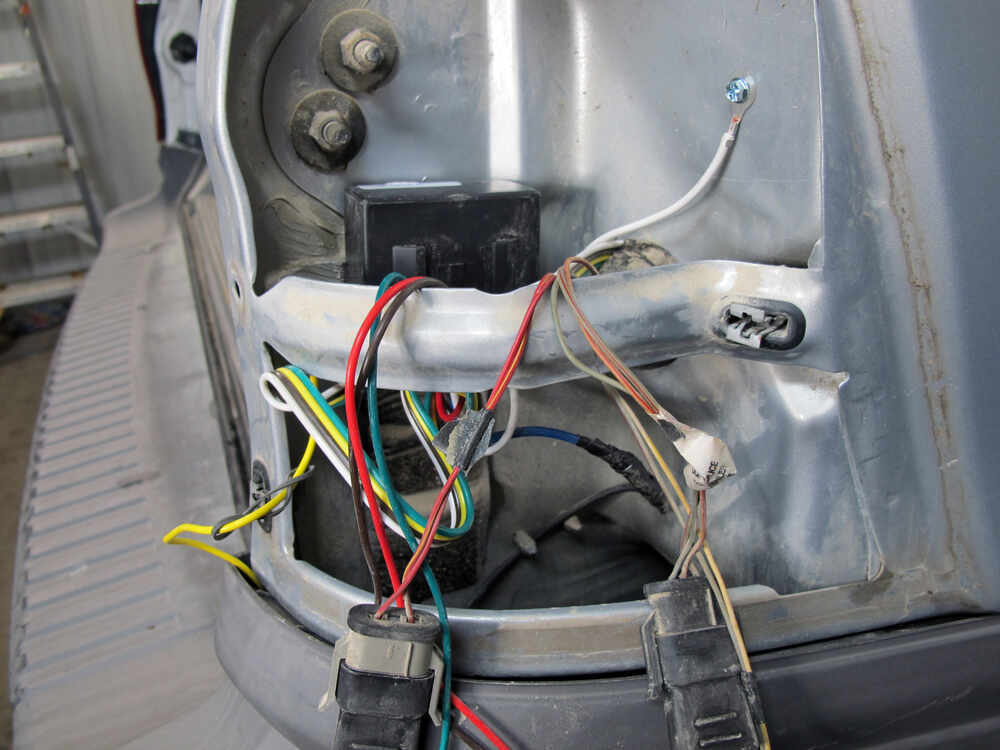 2002 Ford Windstar T-One Vehicle Wiring Harness with 4-Pole Flat
