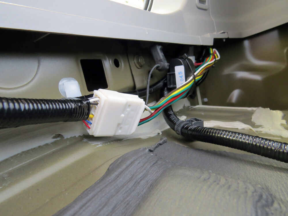 2015 Toyota Highlander T-One Vehicle Wiring Harness with 4-Pole Flat Trailer Connector 2015 Toyota Highlander 7 Pin Trailer Wiring
