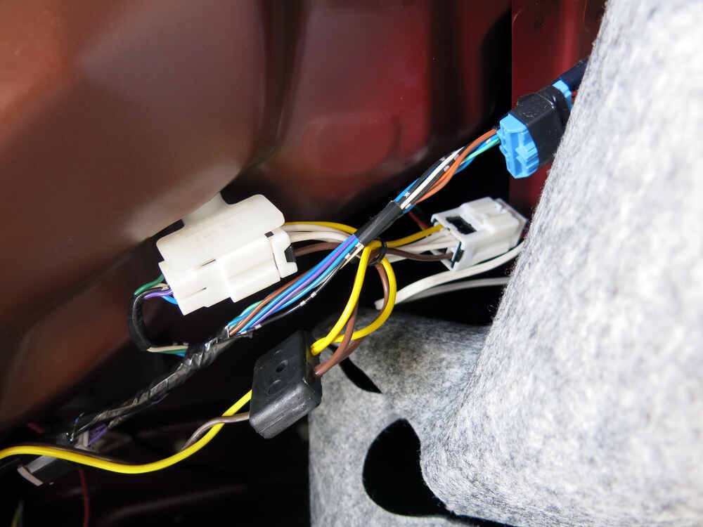 2011 Nissan Altima T-One Vehicle Wiring Harness with 4-Pole Flat ...