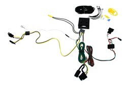 T-One Vehicle Wiring Harness with 4-Pole Flat Trailer Connector - 118572