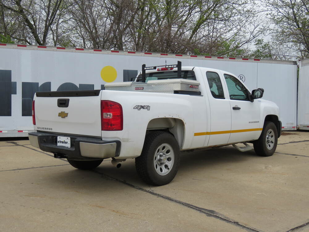 2009 Chevrolet Silverado Curt Trailer Hitch Receiver - Custom Fit ...