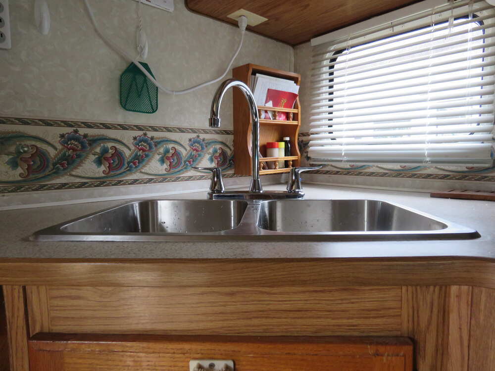 Double Bowl Drainboard Sink - Model #DBDW6025