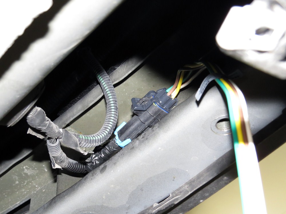 2011 Cadillac SRX Curt T-Connector Vehicle Wiring Harness with 4-Pole ...