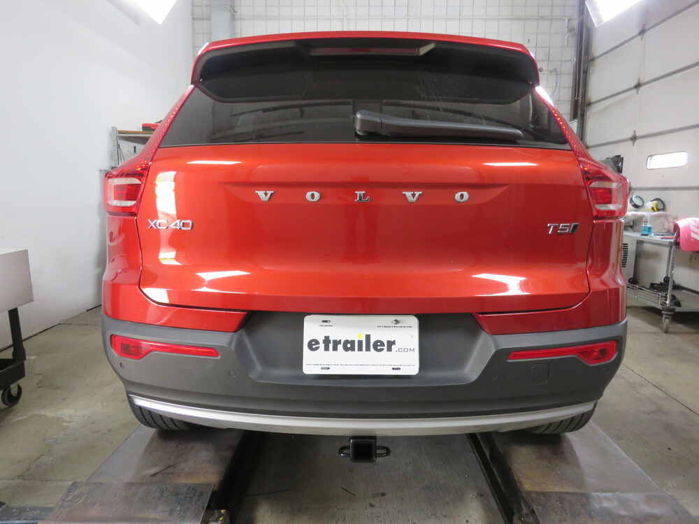 2020 volvo xc40 on sale trailer hitch