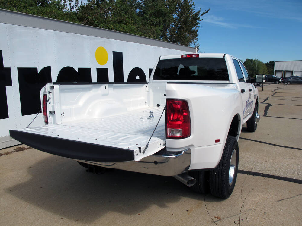 2014 Ram 3500 Hide-A-Goose Underbed Gooseneck Trailer Hitch - 30,000 Lbs