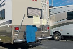 Stromberg Carlson Bumper Mounted Clothes Line for RVs - Aluminum - CL-100