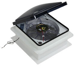 Fan Tastic Vent Roof Vent W 12v Fan And Remote Powered Lift 14 1 4 X 14 1 4 Fantastic Vent Rv Vents And Fans Fv807350