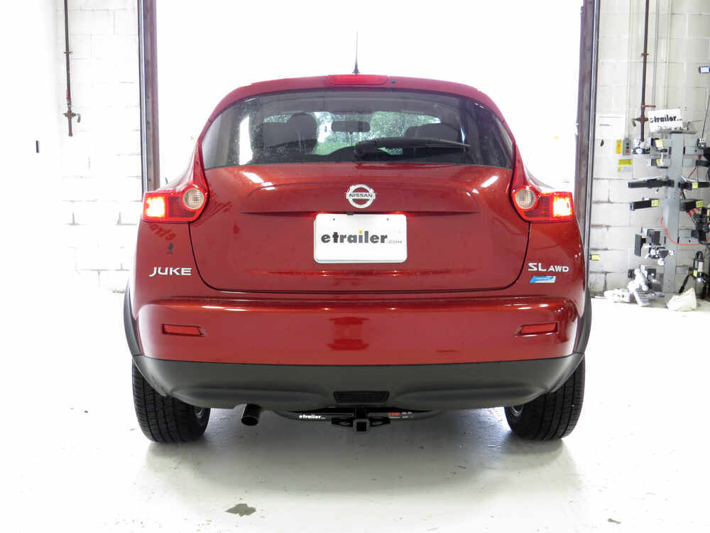 Nissan Juke Curt Trailer Hitch Receiver - Custom Fit - Class I - 1