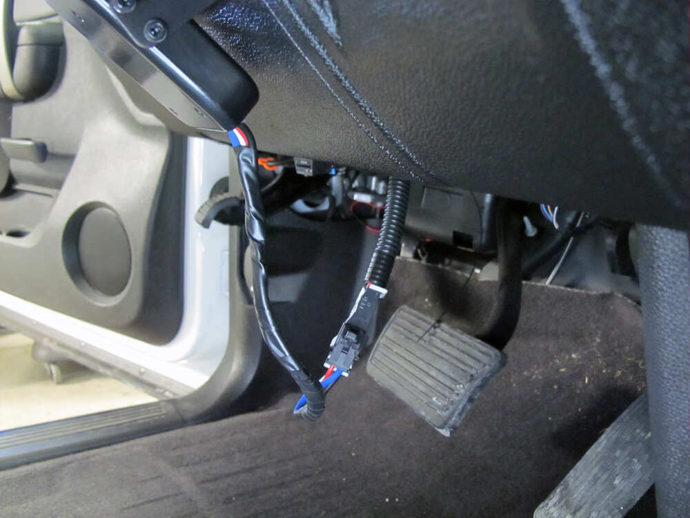Chevrolet Silverado Curt TriFlex Trailer Brake Controller 1 to 4