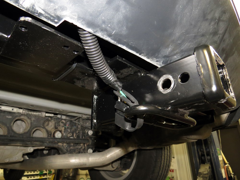2015 Jeep Cherokee Trailer Wiring Harness from images.etrailer.com
