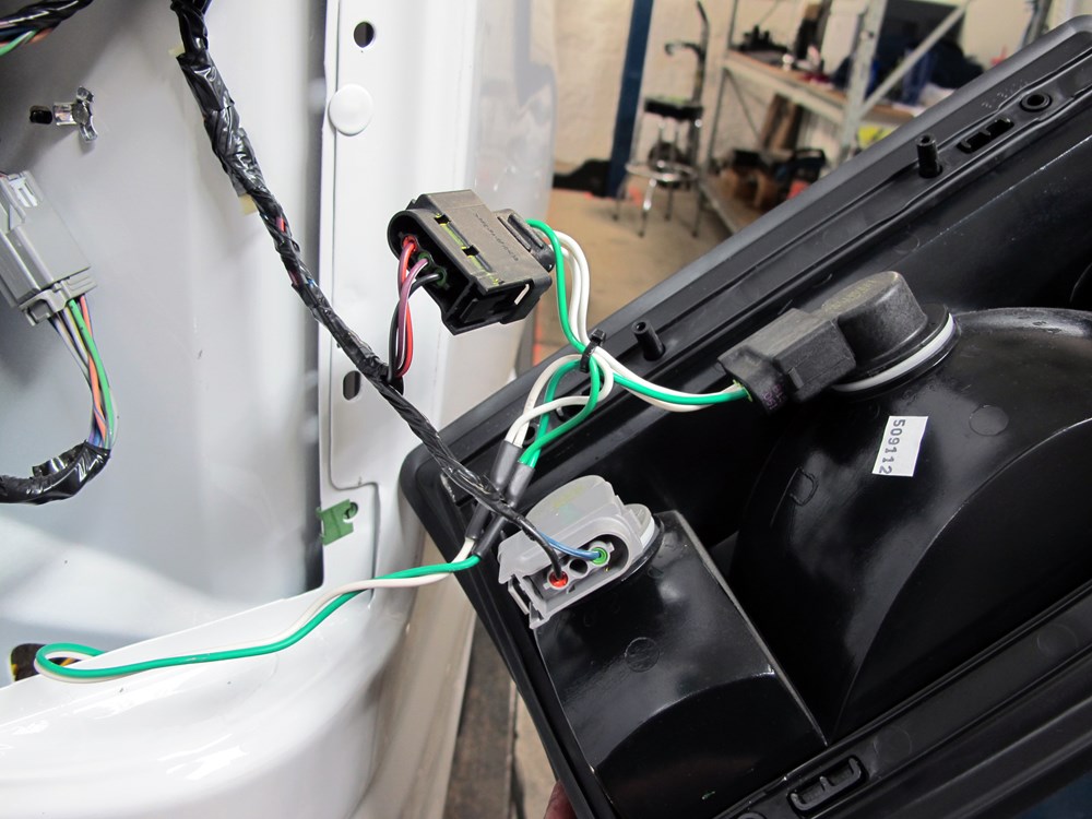 2011 Ford Van Curt T-Connector Vehicle Wiring Harness with 4-Pole Flat