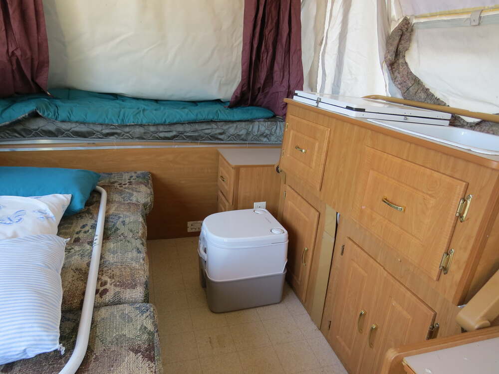 Dometic Portable Camping Toilet - 5 Gallon Tank - Gray Dometic Portable  Bathroom DOM44FR