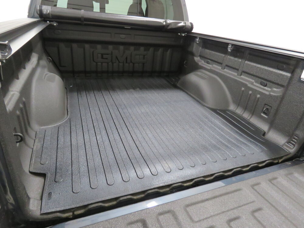 2018-gmc-canyon-deezee-custom-fit-truck-bed-mat