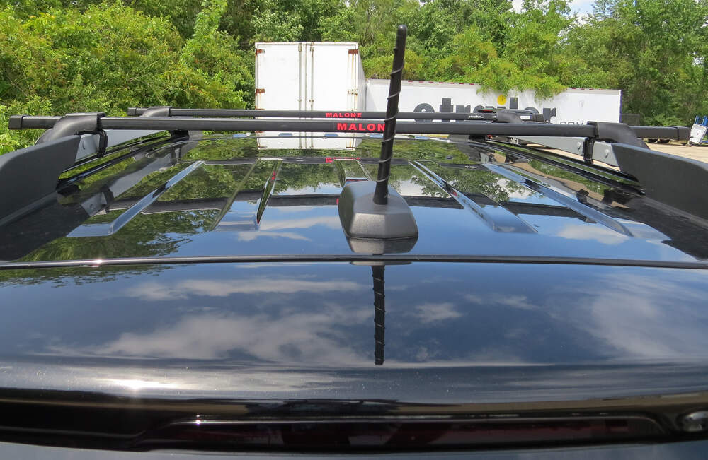 2019 GMC Acadia Malone SteelTop Roof Rack - Square Crossbars - Raised ...