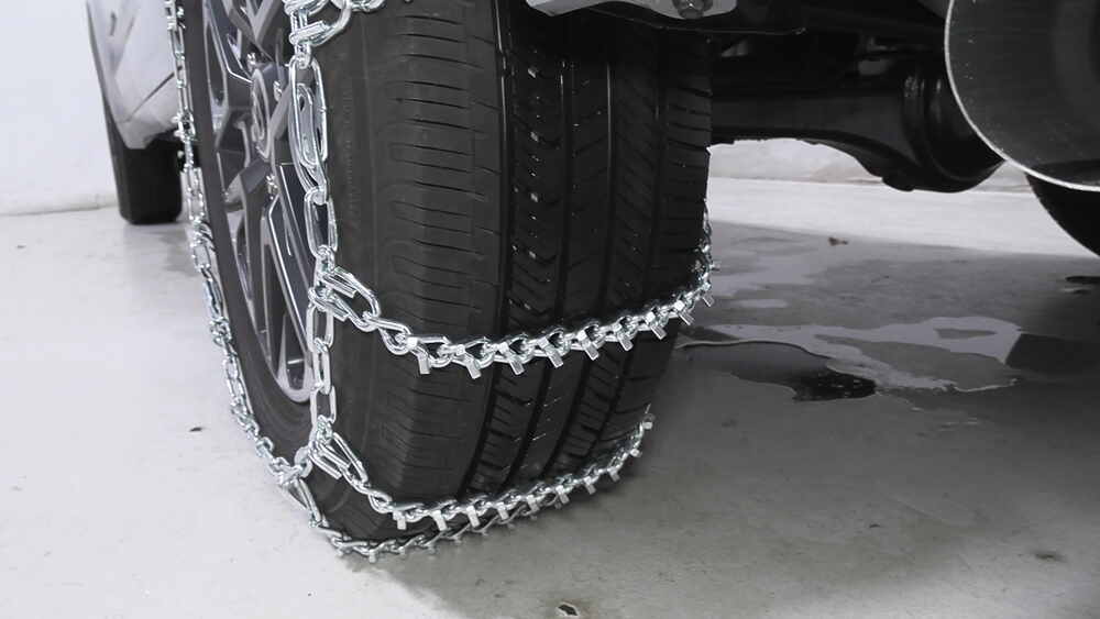 2007 Toyota Tundra Glacier Tire Chains w/ Cam Tighteners Ladder