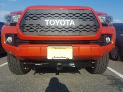 Best Front Mount Trailer Hitch for a 2009 Toyota Tacoma | etrailer.com