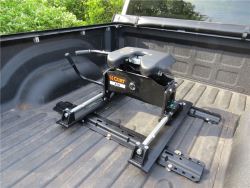 Best Above Bed 5th Wheel Hitch for a 2015 Ford F-350 Short Bed Without ...