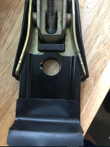 part 8000105 no lock core Yakima Q Tower replacement lock housing and clip 
