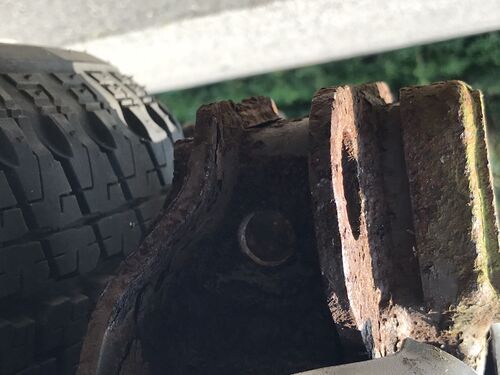 yakima hitch lock