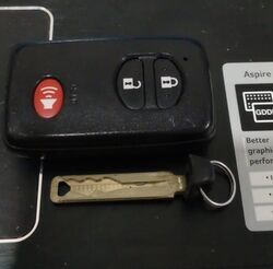 Does this lock work with Prius 3rd gen 2010 OEM key? | etrailer.com