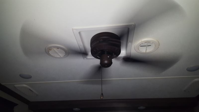 120V RV Ceiling Fan - 3 Speed - 42