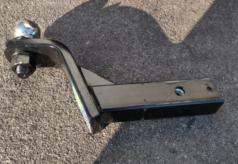 yakima bike rack hitch bolt
