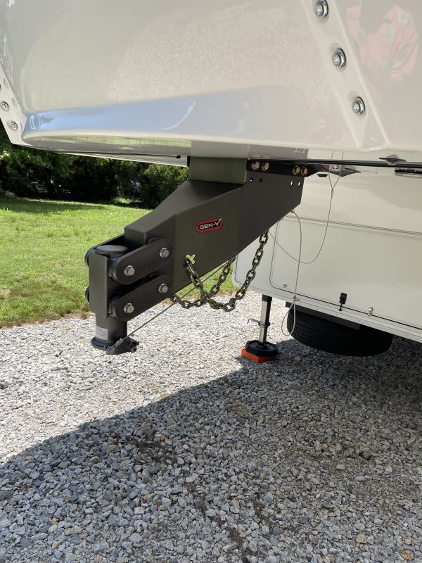 Gen-Y Hitch Shock Absorbing 5th Wheel to Gooseneck Pin Box - Lippert ...