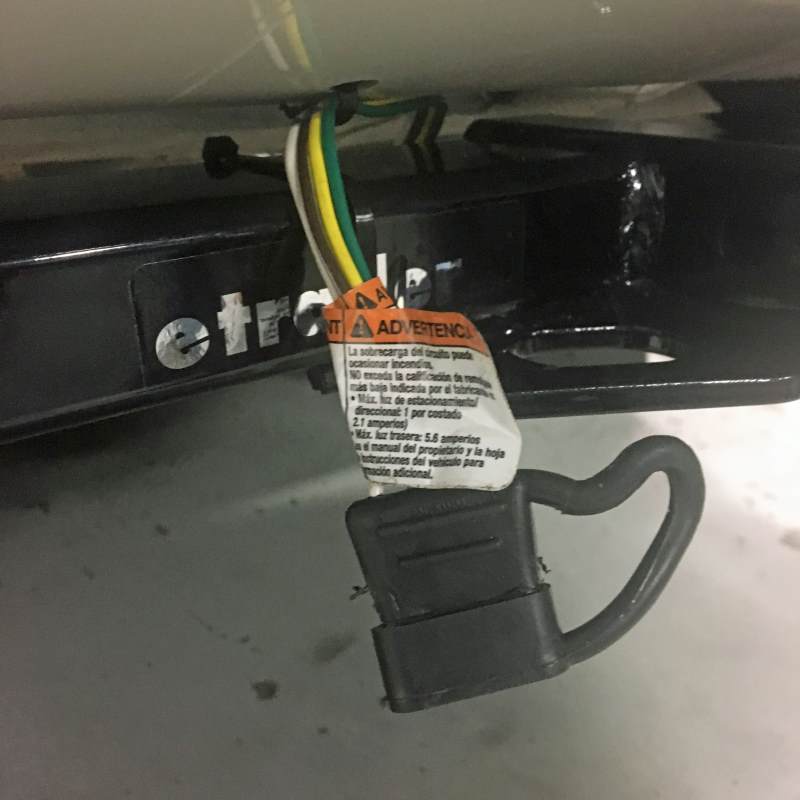 T-One Vehicle Wiring Harness with 4-Pole Flat Trailer Connector