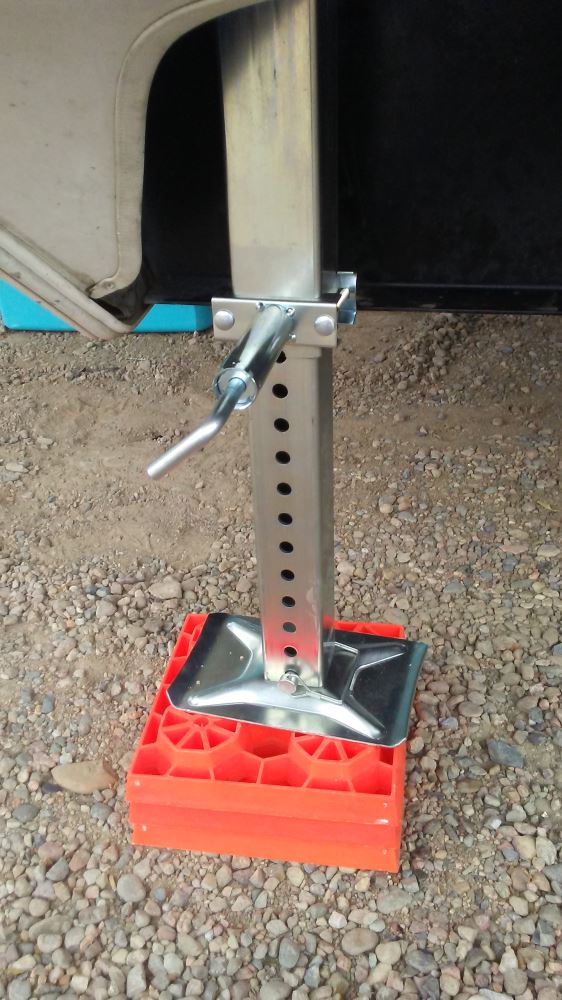 Spring-Loaded Pull Pins for Stromberg Carlson Landing Gear