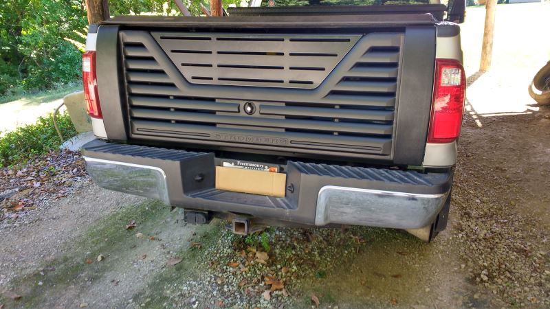 Best Nissan Titan Louvered Tailgate | etrailer.com