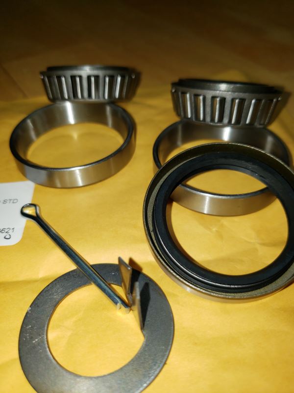 Bearing Kit, L44649 Inner/Outer Bearings, 1060 Seal etrailer Trailer