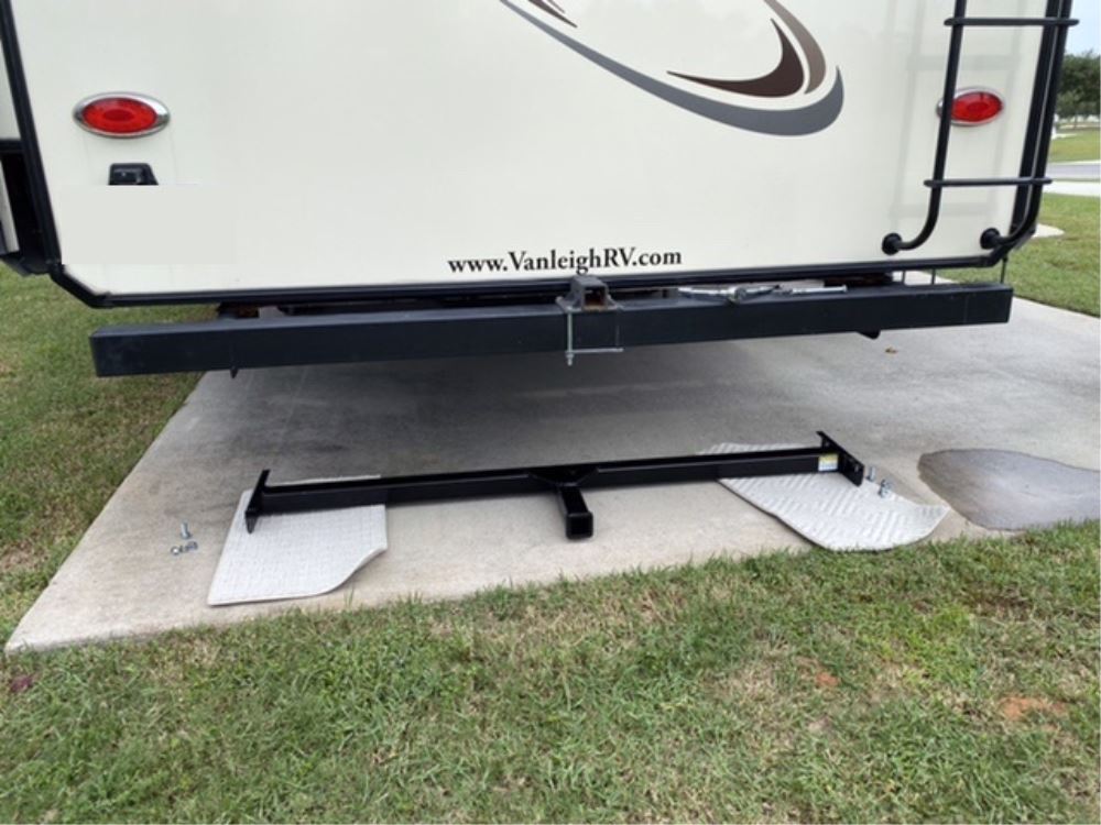 receiver hitch for travel trailer