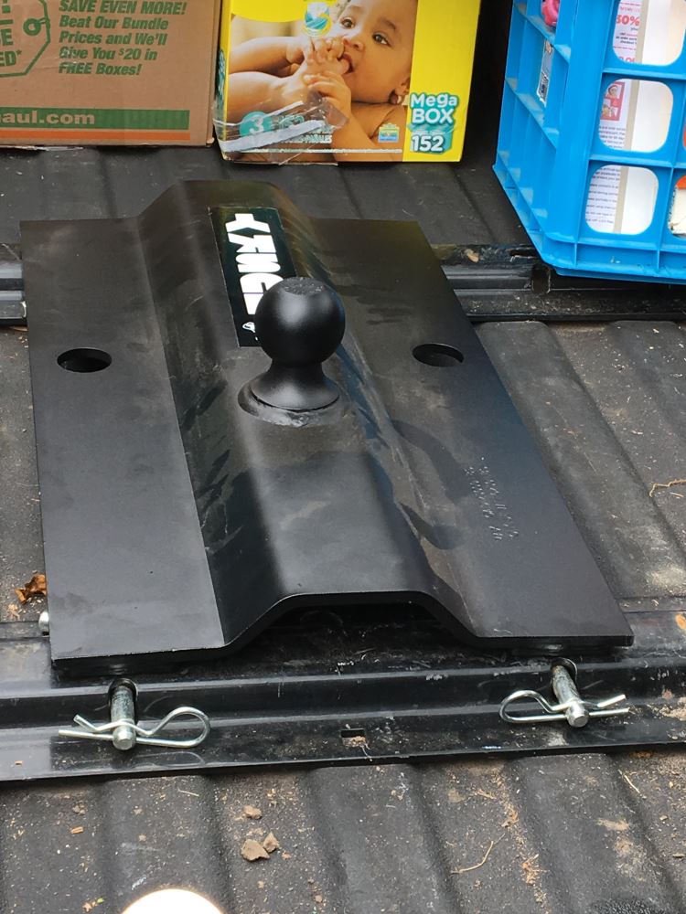 Husky Gooseneck Hitch for Fifth Wheel Rails 25,000 lbs Husky