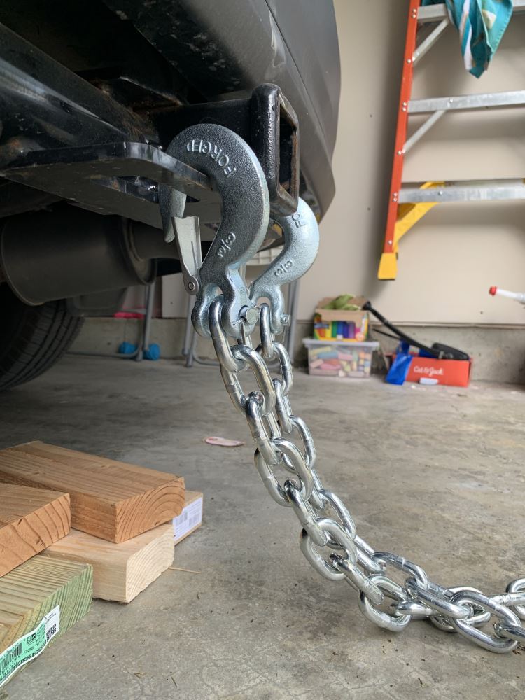 Buyers Products 3/8 x 42 Class 4 Trailer Safety Chain with 1 Clevis Hook  - 43 Proof Buyers Products Trailer Safety Chains 337BSC3842