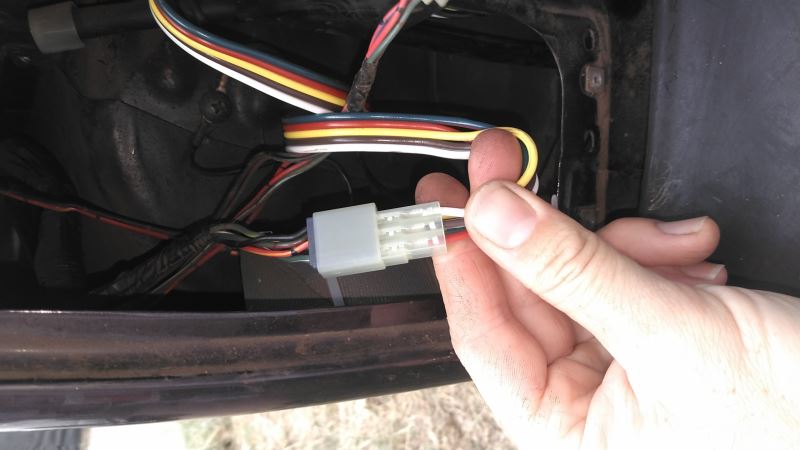 T-One Vehicle Wiring Harness with 4-Pole Flat Trailer Connector