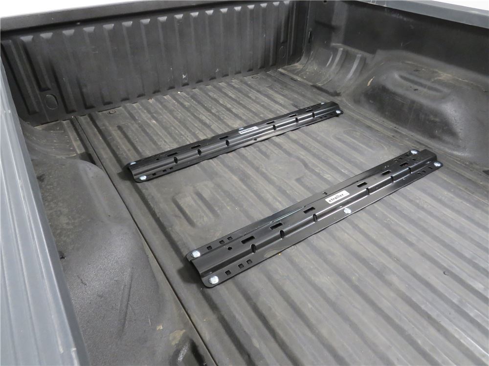 Reese Quick-Install Custom Installation Kit w/ Base Rails for 5th Wheel ...