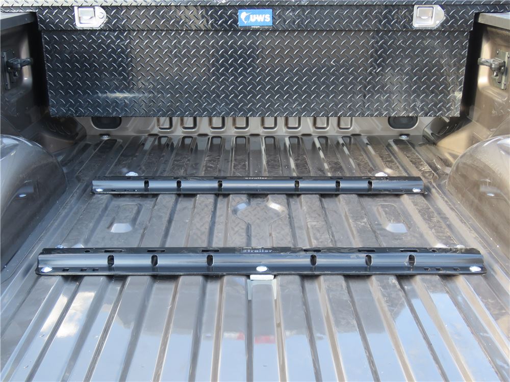 Reese Quick-Install Custom Installation Kit w/ Base Rails for 5th Wheel ...