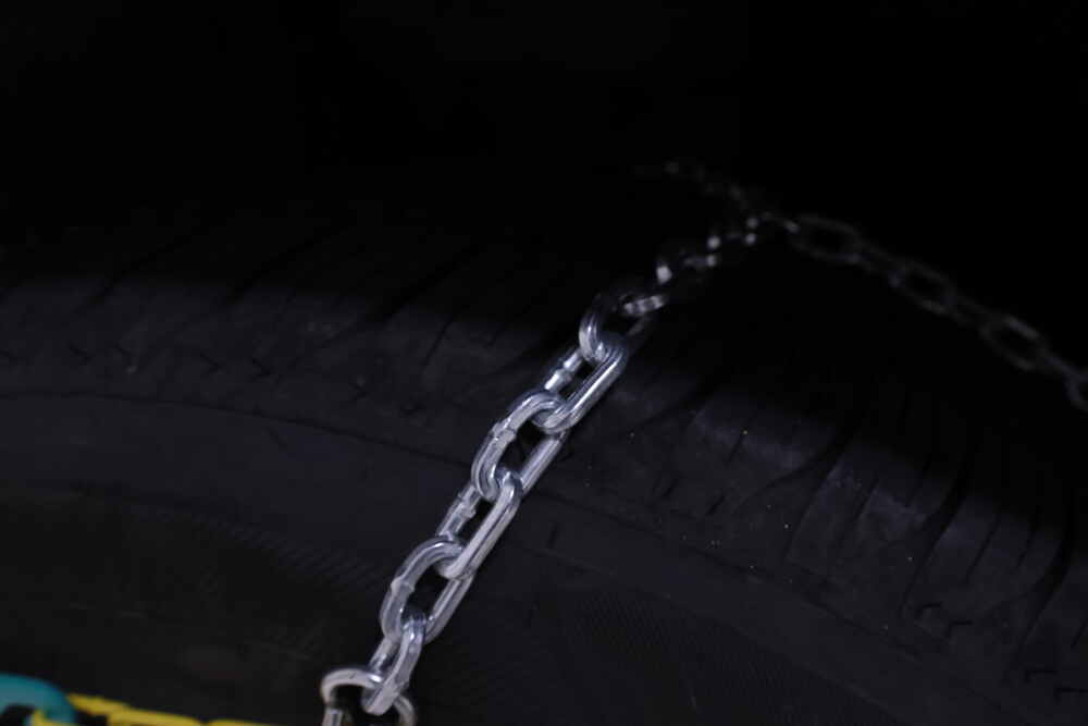 2022 Honda Pilot Titan Chain Snow Tire Chains Diamond Pattern