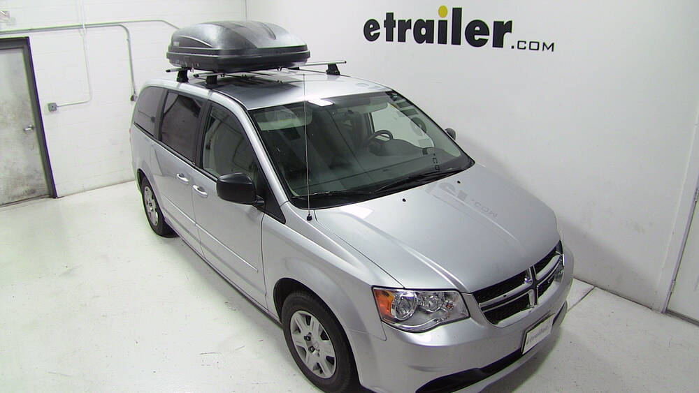 2011 Dodge Grand Caravan Thule Pulse Medium Rooftop Cargo Box 14