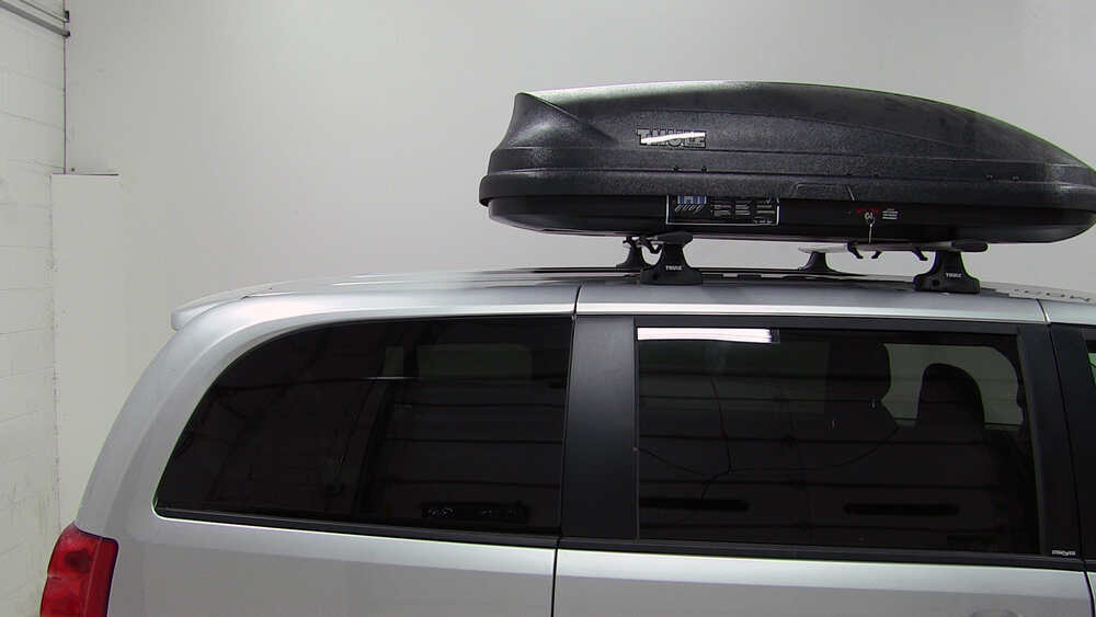 2011 Dodge Grand Caravan Thule Pulse Medium Rooftop Cargo Box 14