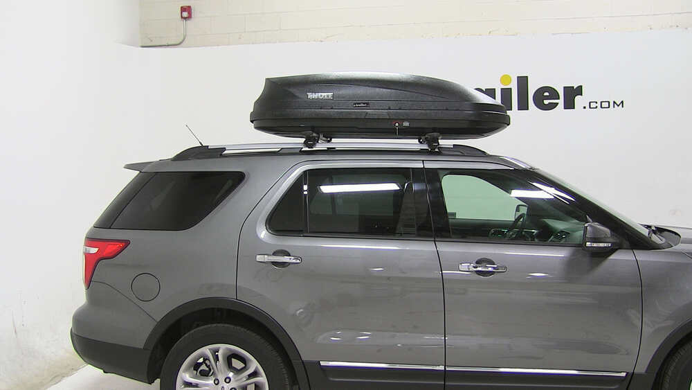 2016 Ford Explorer Thule Pulse Medium Rooftop Cargo Box 14 cu ft