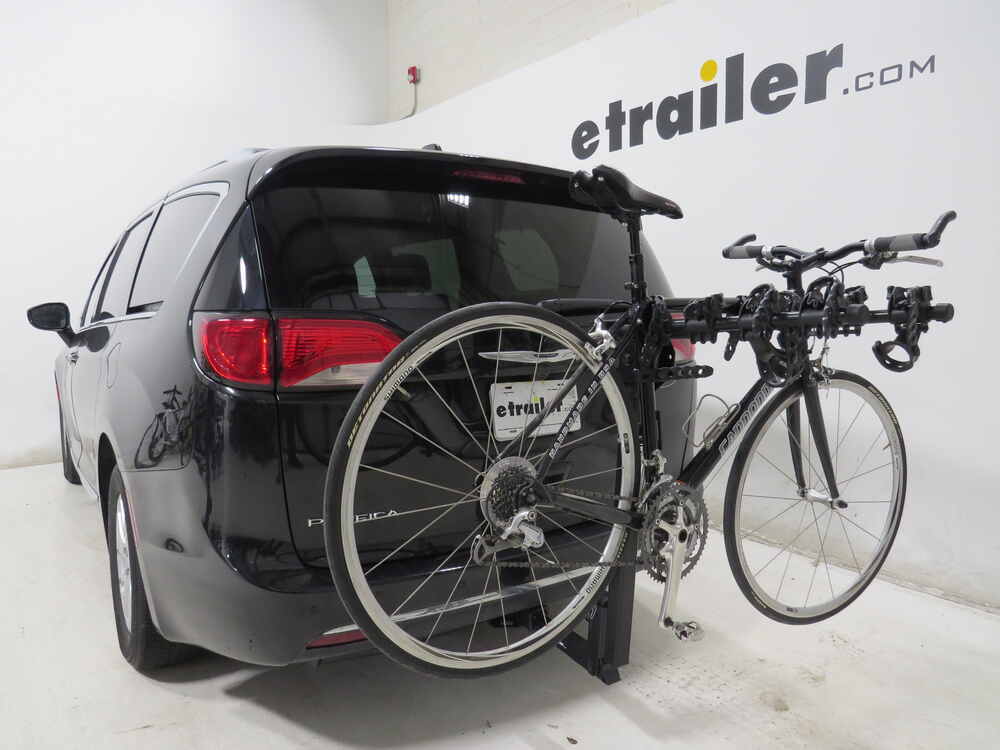 chrysler pacifica hybrid bike rack