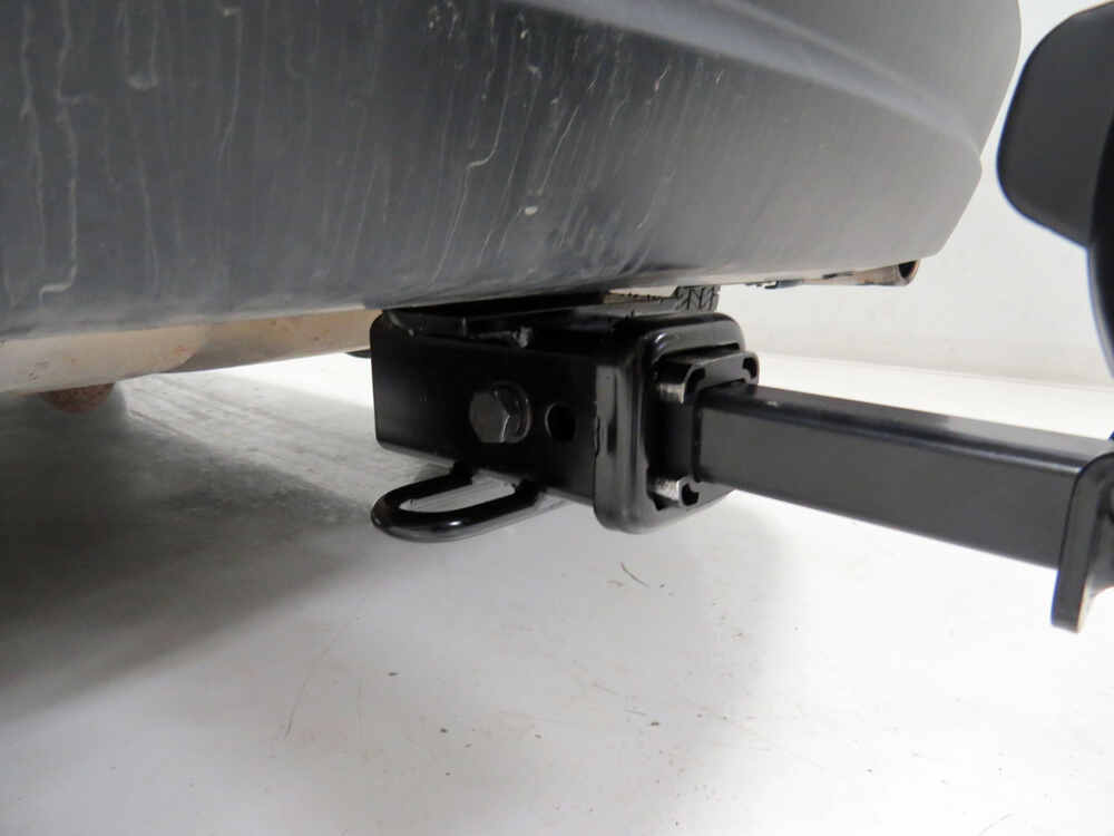 Thule Snug Tite Hitch Lock and Anti-Rattle Device Thule Trailer Hitch ...