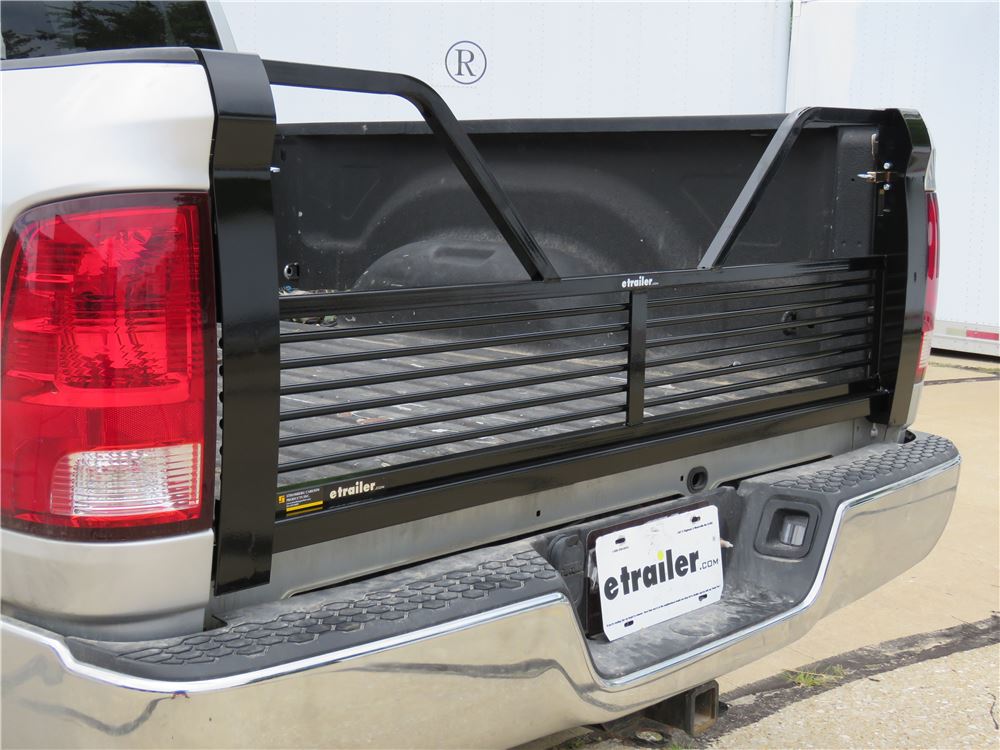 2011 Ram 2500 Stromberg Carlson 100 Series 5th Wheel Tailgate with Open ...