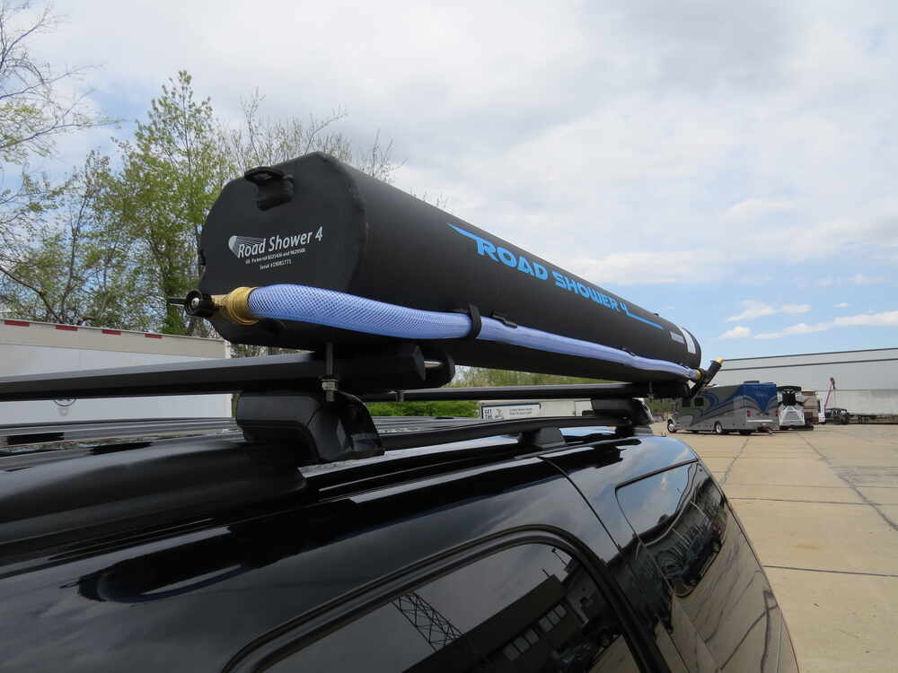 yakima road shower 7g
